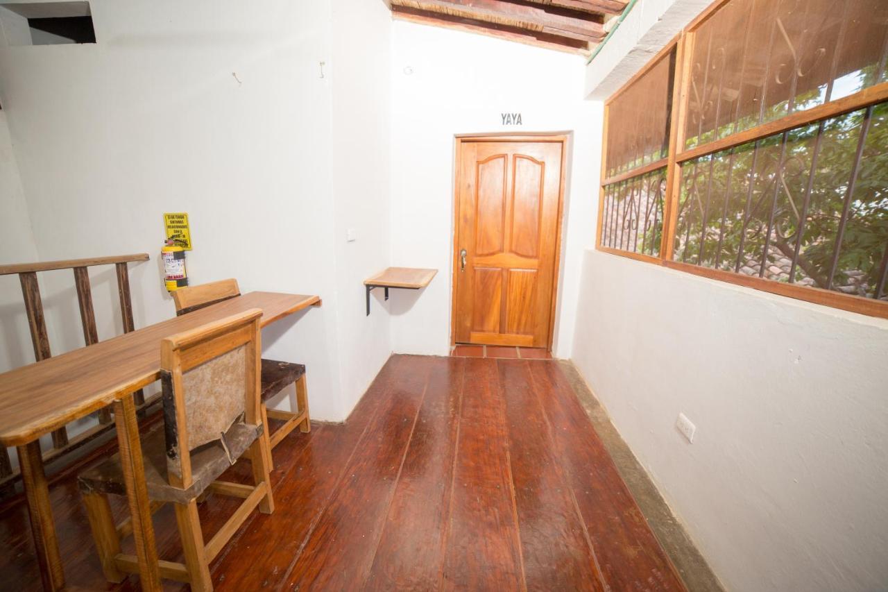 Casa Serrano - Callejon De Don Blas Mompos Exterior foto