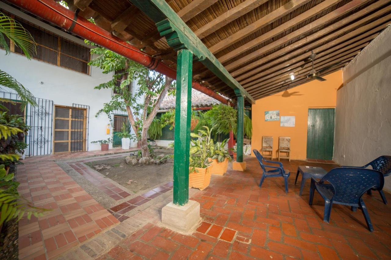 Casa Serrano - Callejon De Don Blas Mompos Exterior foto