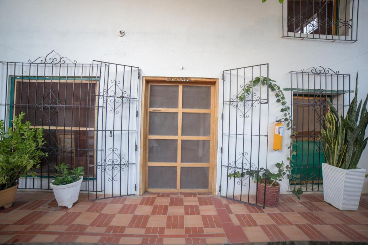 Casa Serrano - Callejon De Don Blas Mompos Exterior foto