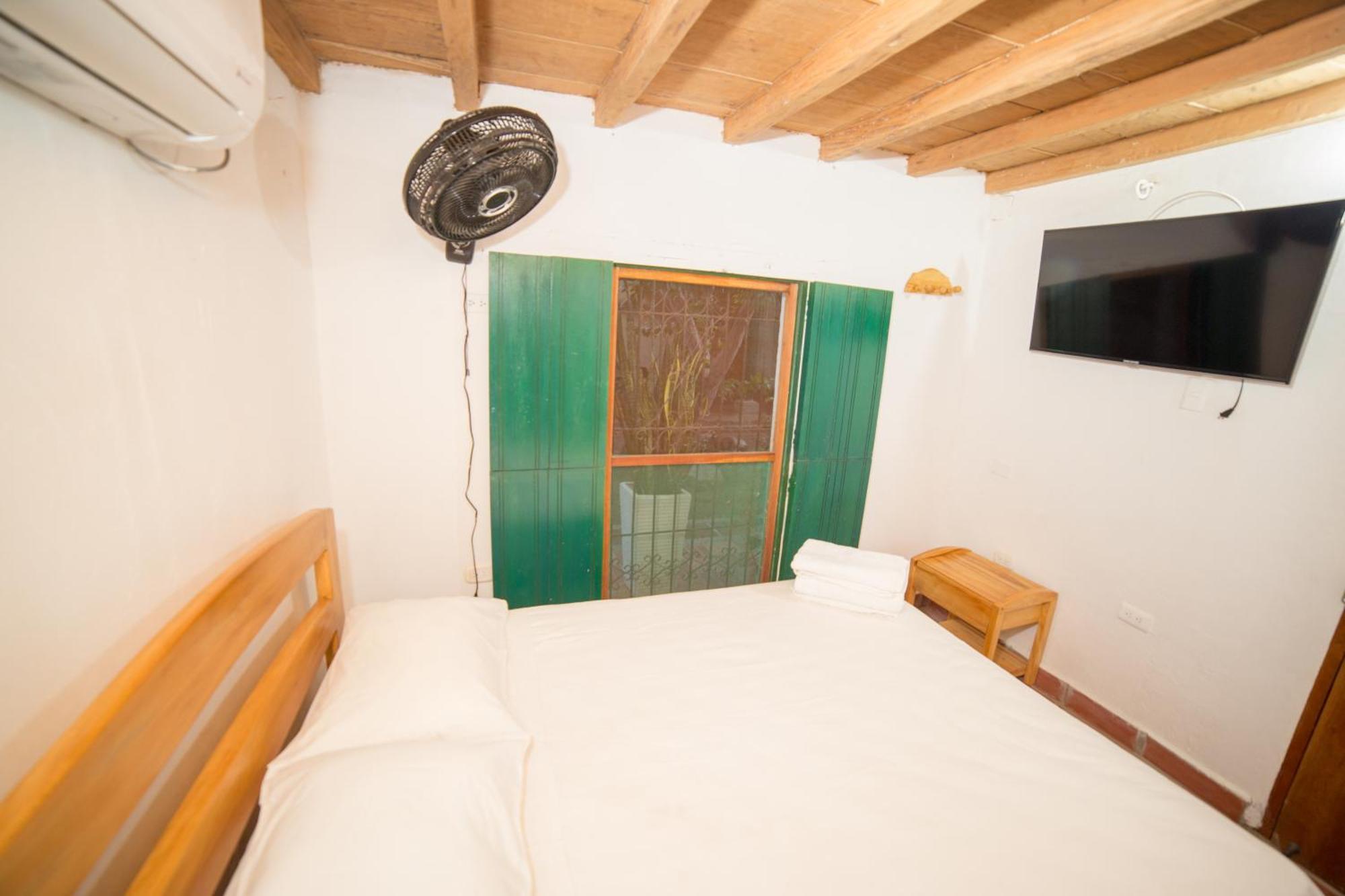 Casa Serrano - Callejon De Don Blas Mompos Exterior foto